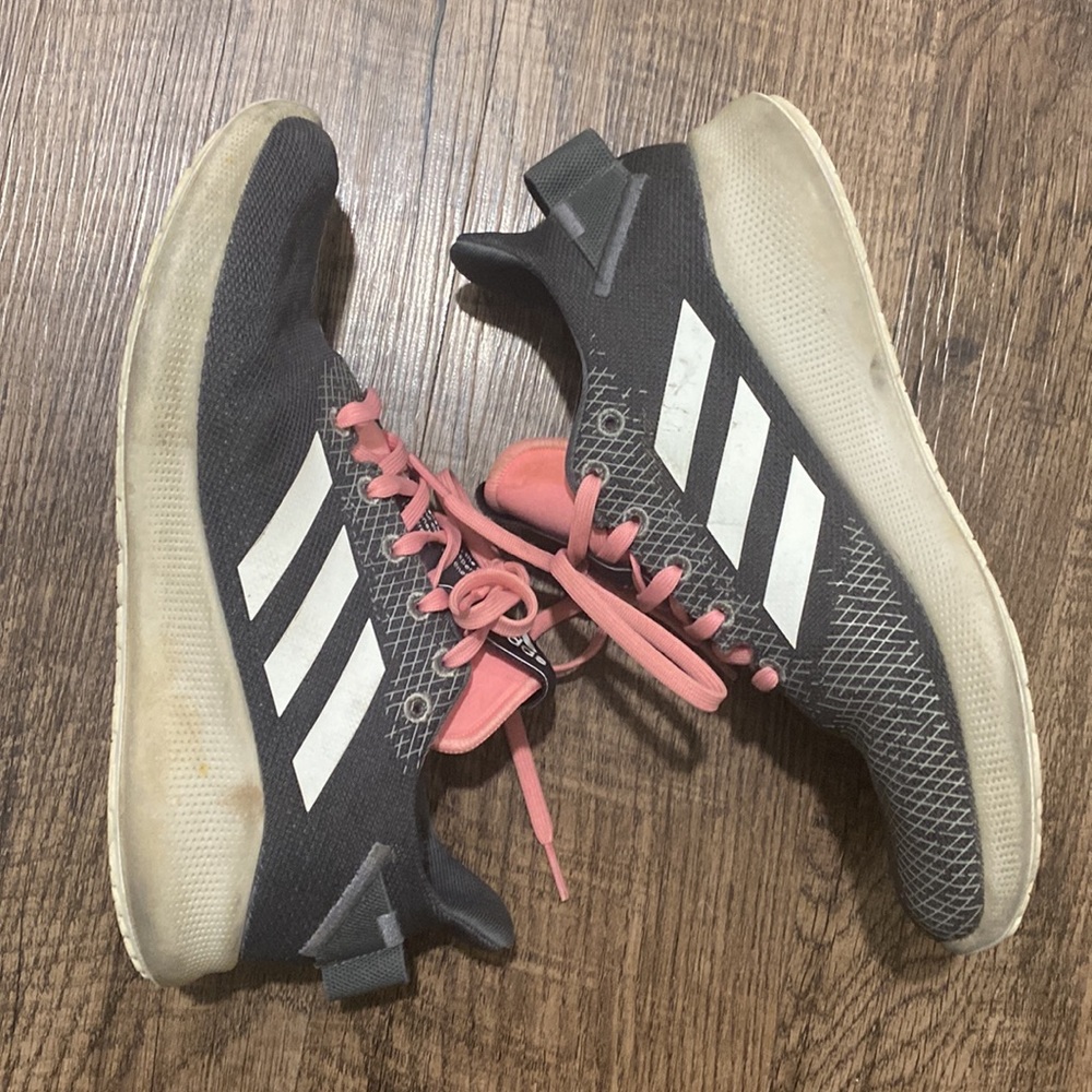 Ladies Adidas Tennis Shoes - Picture 3 of 9